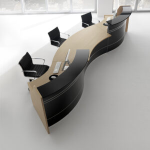 طاولة استقبال